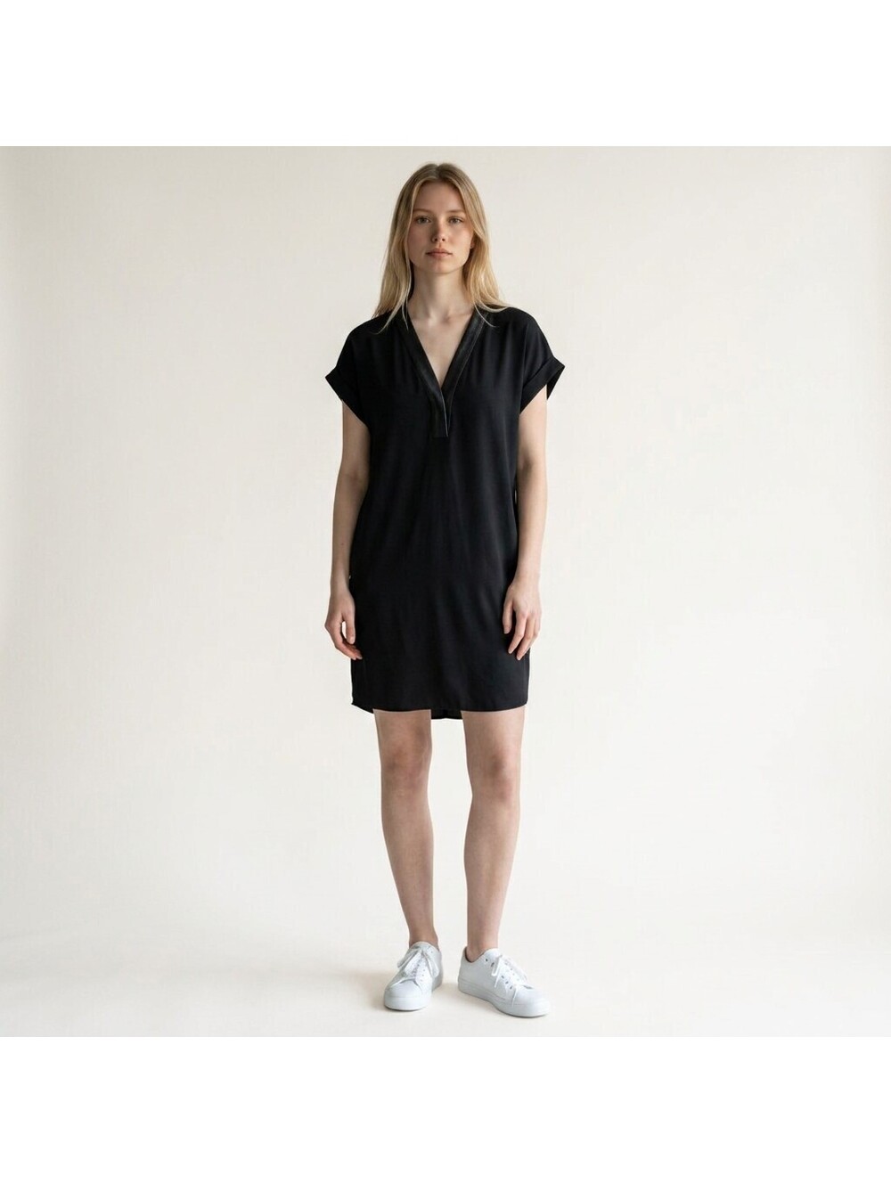 Calvin Klein Mini Dress Women 10 Black Short V-Neck Short Sleeve Classic Solid